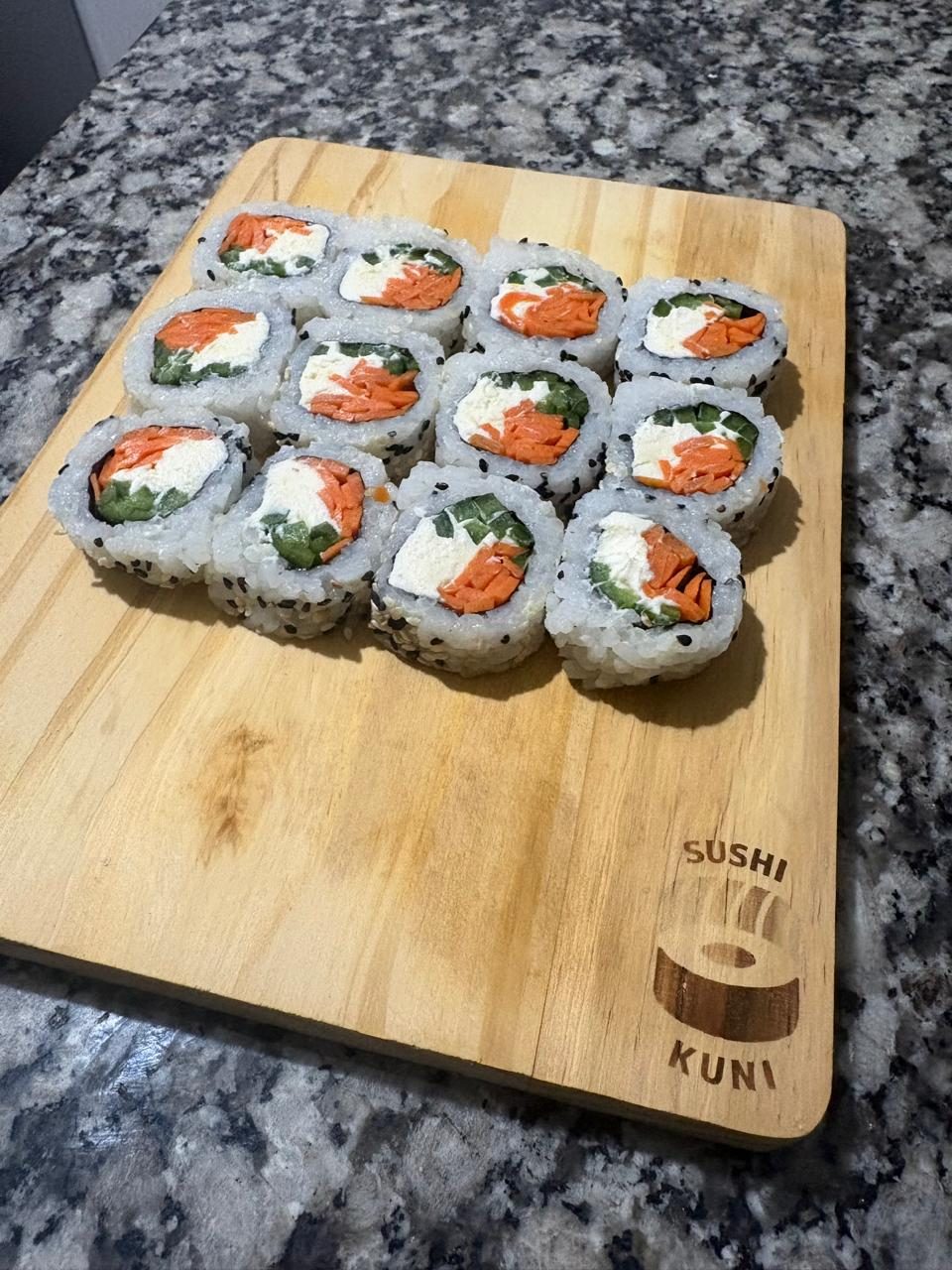 FUTOMAKI VEG (10 PIEZAS)